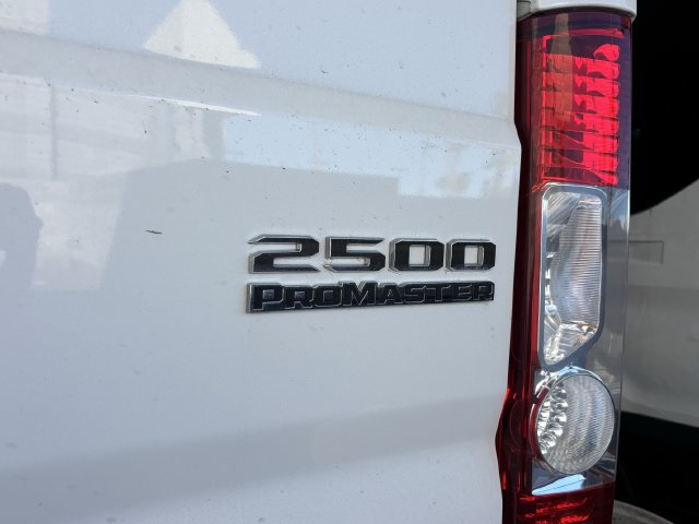 Used 2025 RAM ProMaster 2500 w/ Convenience Group FWD image 11