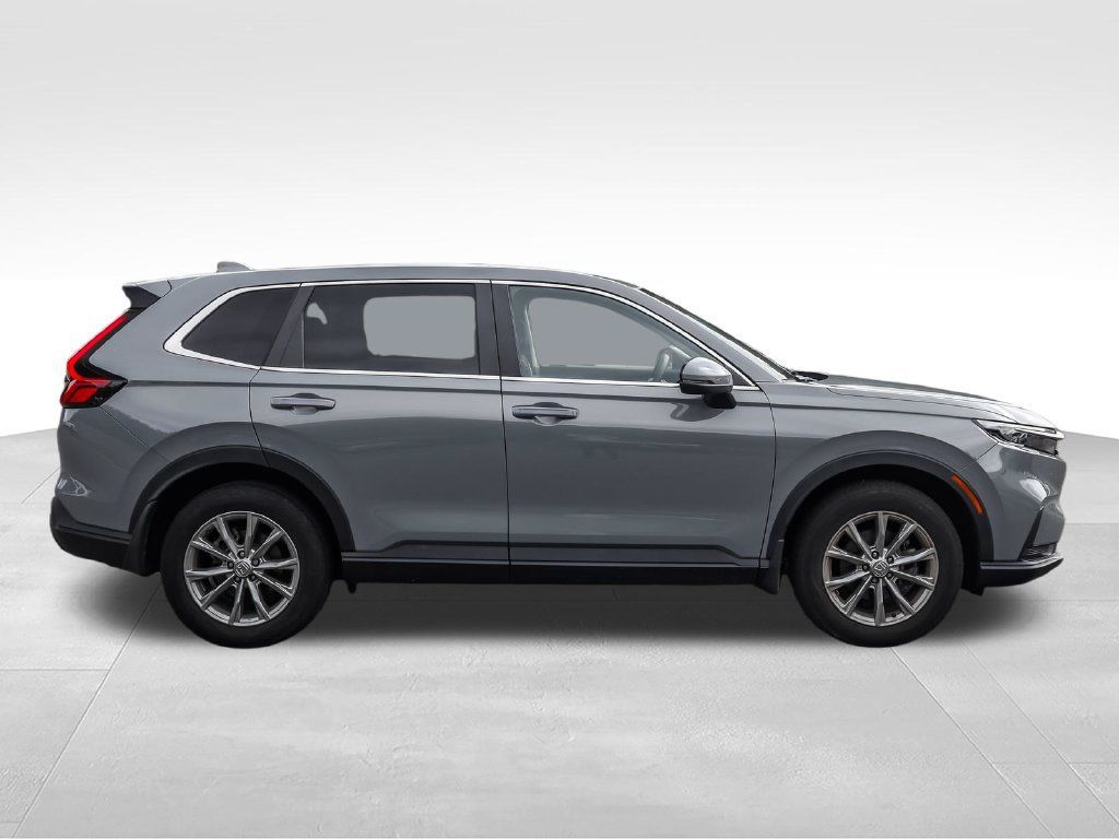 Used 2023 Honda CR-V EX image 3