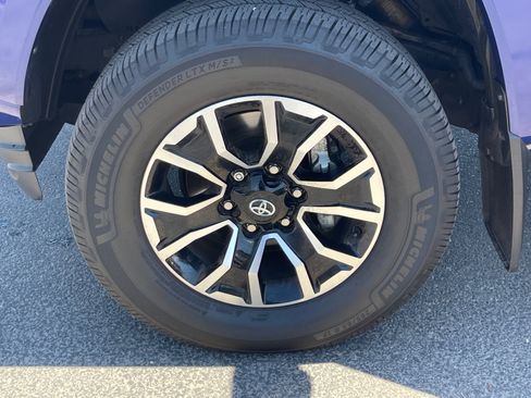 Used 2023 Toyota Tacoma TRD Sport AWD/4WD image 26