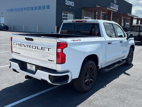 Used 2024 Chevrolet Silverado 1500 RST w/ Redline Edition AWD/4WD image 11