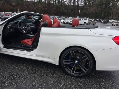 Used 2017 BMW M4 Convertible w/ Executive Package image 32