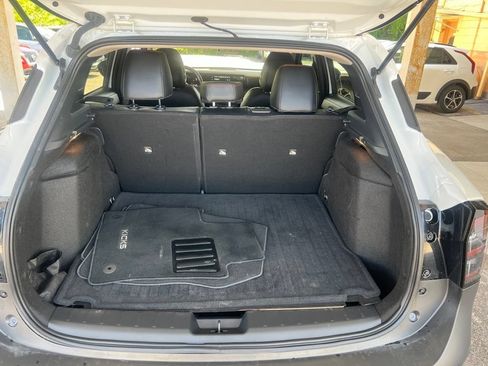 Used 2025 Nissan Kicks SR w/ SR Premium Package AWD/4WD image 12