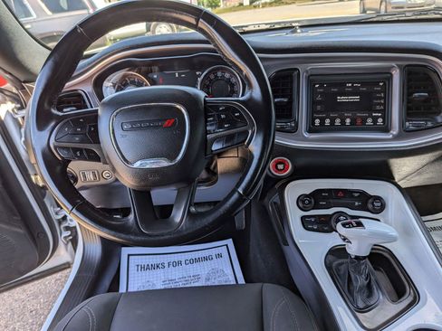 Used 2019 Dodge Challenger SXT AWD/4WD image 32