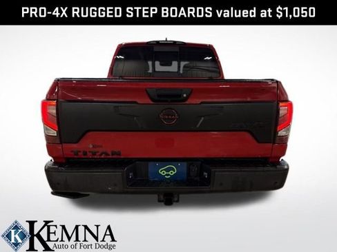Used 2024 Nissan Titan PRO-4X w/ Pro-4x Convenience Package image 5