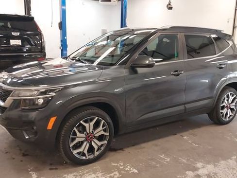 Used 2021 Kia Seltos S AWD/4WD image 41
