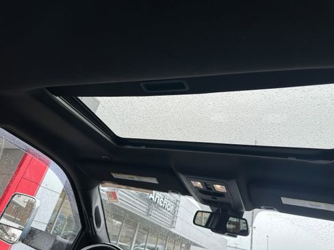 Used 2018 RAM 2500 Limited image 11