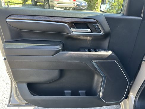 Used 2023 GMC Sierra 1500 Elevation image 8