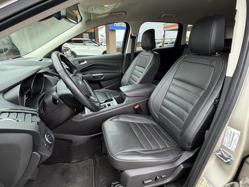 Used 2018 Ford Escape Titanium AWD/4WD image 11