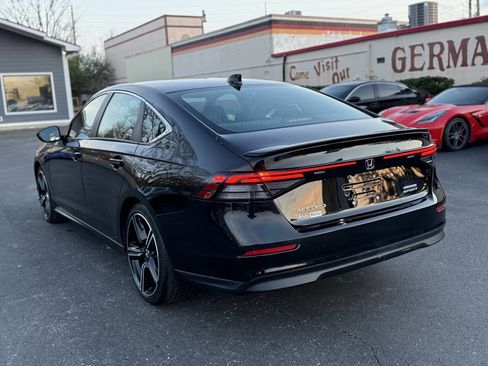 Used 2024 Honda Accord Sport image 3