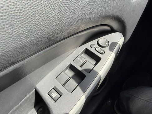 Used 2013 MAZDA MAZDA2 Sport FWD image 26