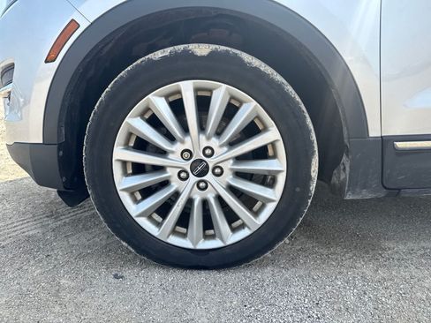 Used 2019 Lincoln MKC Premiere FWD image 16