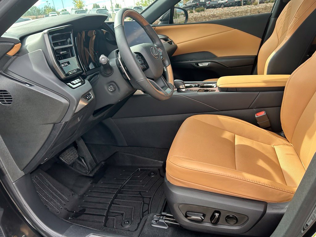 Used 2024 Lexus RX 350 Premium w/ Convenience Package AWD/4WD image 25