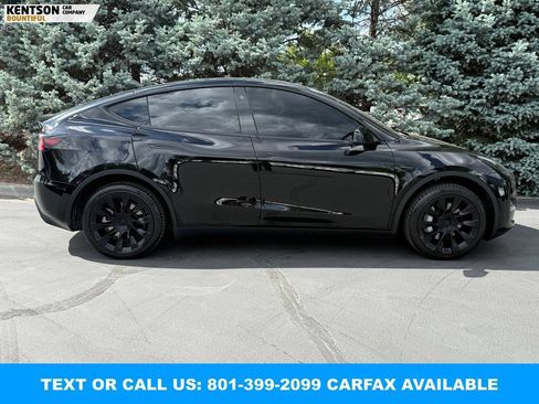 Used 2023 Tesla Model Y AWD image 9