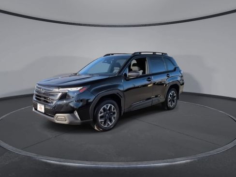 Certified 2025 Subaru Forester Premium image 4