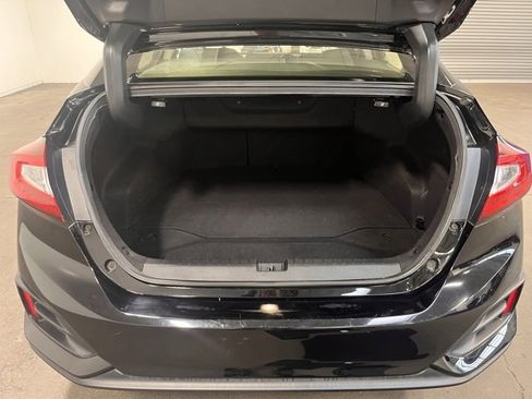 Used 2020 Honda Clarity Plug-In Hybrid image 16