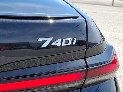 New 2026 BMW 740i xDrive w/ Premium Package image 15