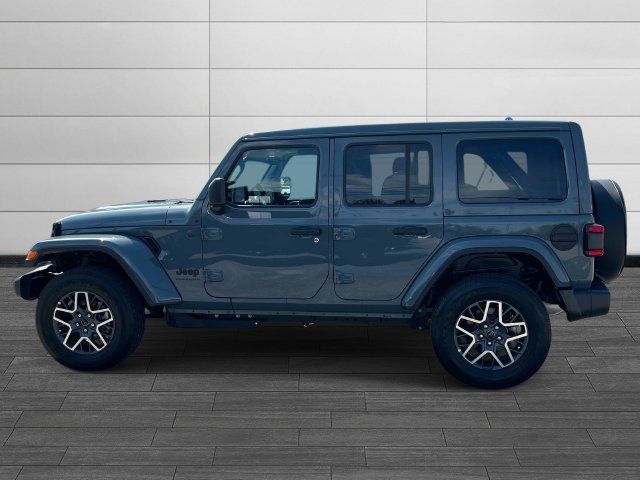 Certified 2026 Jeep Wrangler Unlimited Sahara AWD/4WD image 7