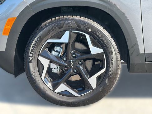 Used 2026 Kia Seltos S image 11