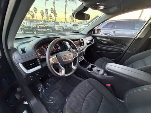 Used 2023 GMC Terrain SLE image 11