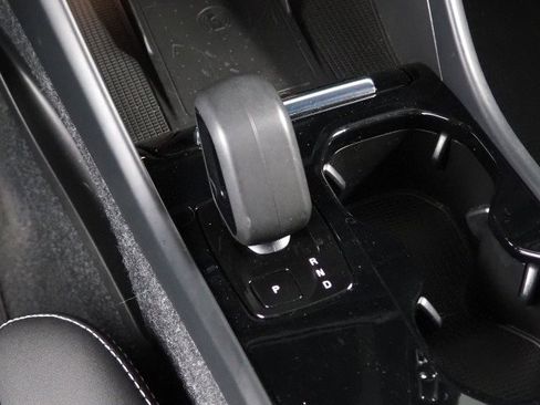 Used 2022 Volvo C40 P8 Recharge Ultimate image 24