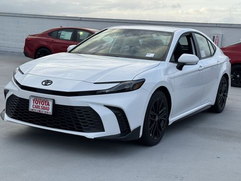 New 2026 Toyota Camry SE FWD image 11