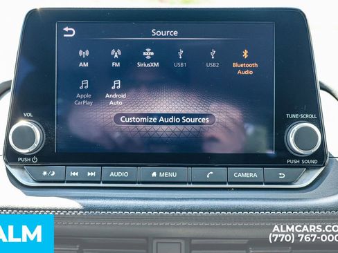 Used 2024 Nissan Rogue S FWD image 37