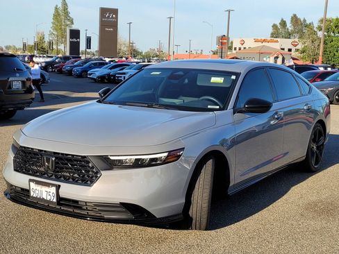 Used 2023 Honda Accord Sport image 16
