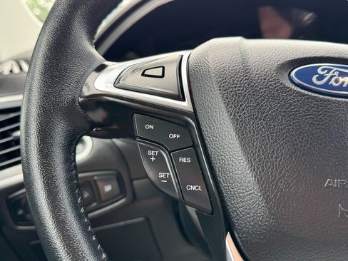 Used 2024 Ford Edge SEL AWD/4WD image 19