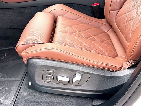 New 2026 BMW X5 xDrive50e AWD/4WD image 13