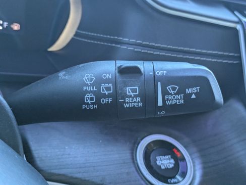 Used 2021 Jeep Grand Cherokee L Limited image 19