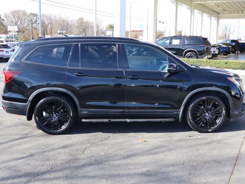 Used 2020 Honda Pilot Black Edition image 11