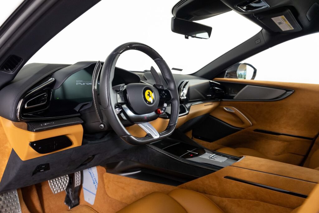 Used 2025 Ferrari Purosangue AWD/4WD image 4