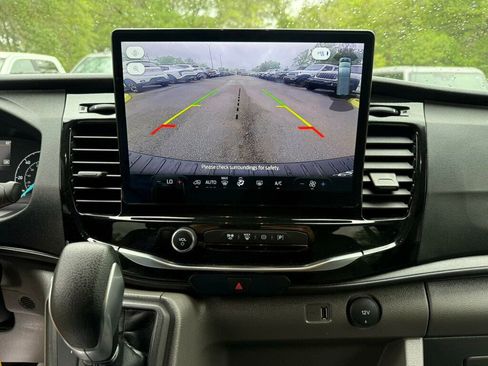 Used 2024 Ford Transit 350 XLT RWD image 6