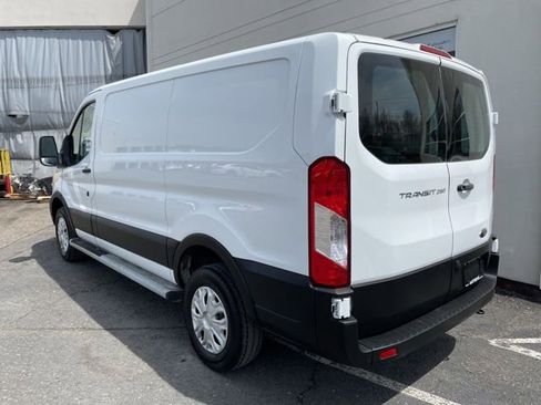 Used 2024 Ford Transit 250 Low Roof w/ Exterior Upgrade Package RWD image 3