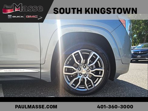Certified 2024 GMC Terrain Denali w/ Denali Premium Package AWD/4WD image 8