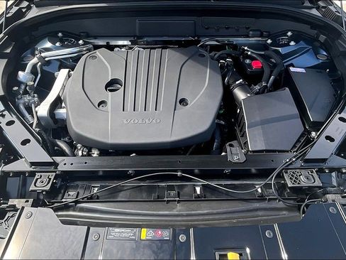 New 2026 Volvo XC60 B5 Plus w/ Protection Package Premier image 24