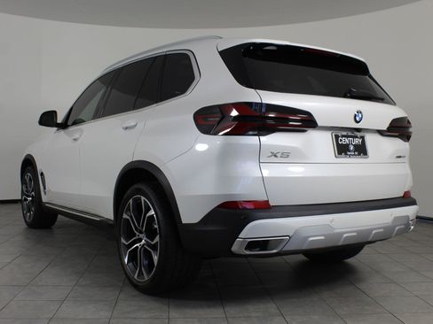 New 2026 BMW X5 sDrive40i w/ Climate Comfort Package image 3