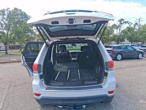 Used 2017 Jeep Grand Cherokee Limited w/ Luxury Group II RWD image 21