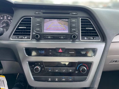 Used 2015 Hyundai Sonata SE w/ Option Group 02 image 15
