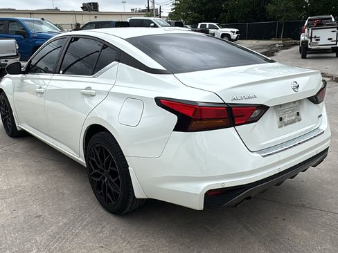 Used 2022 Nissan Altima 2.5 SR AWD/4WD image 7
