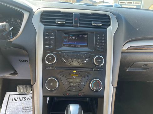 Used 2013 Ford Fusion SE image 18