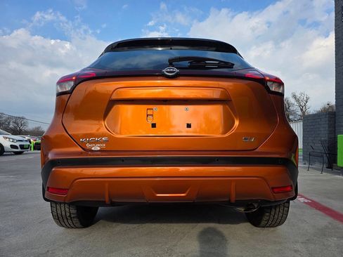 Used 2022 Nissan Kicks SV FWD image 16