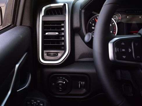 New 2026 RAM 2500 Big Horn AWD/4WD image 45