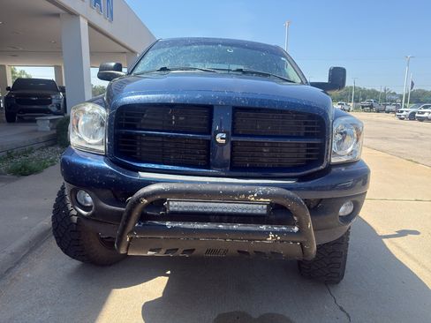 Used 2008 Dodge Ram 2500 Truck SLT w/ Trailer Tow Group AWD/4WD image 3