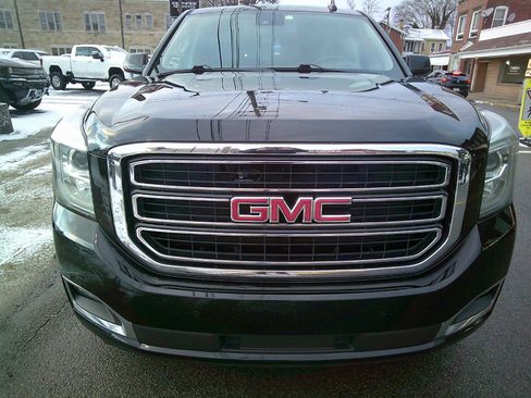 Used 2018 GMC Yukon SLT w/ HD Trailering Package image 2