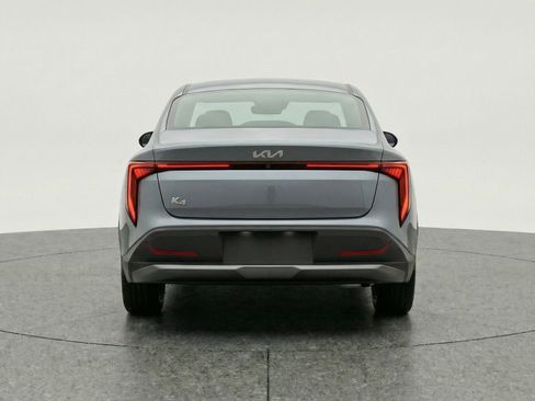 Used 2025 Kia K4 FWD image 7