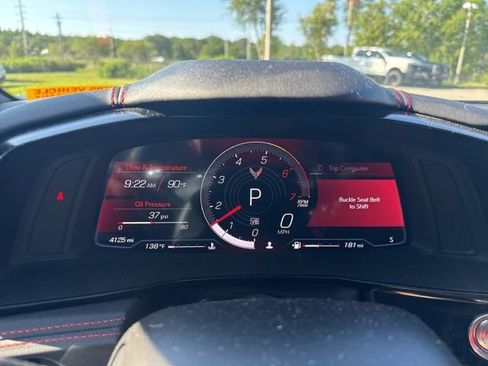 Used 2025 Chevrolet Corvette Stingray Preferred Cpe w/ Z51 Performance Package RWD image 16