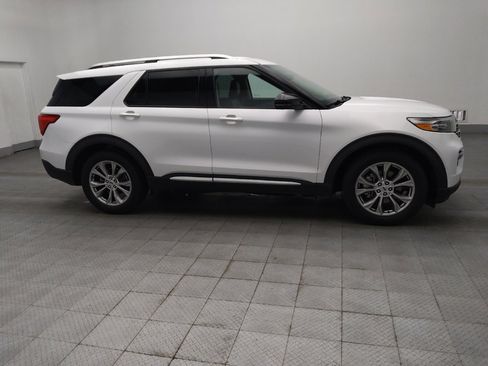 Used 2022 Ford Explorer Limited w/ Equipment Group 301A RWD image 11