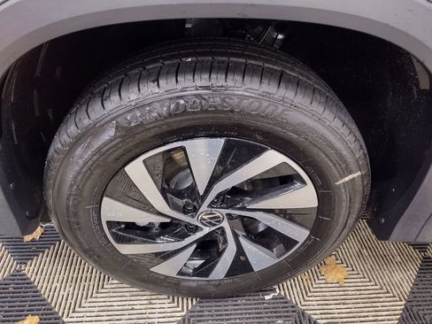 New 2026 Volkswagen Tiguan S AWD/4WD image 5