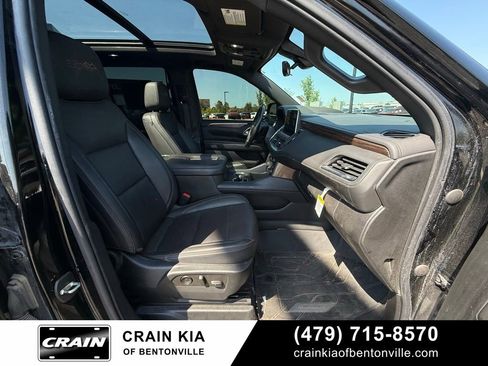 Used 2022 Chevrolet Tahoe High Country w/ Premium Package 2 AWD/4WD image 27